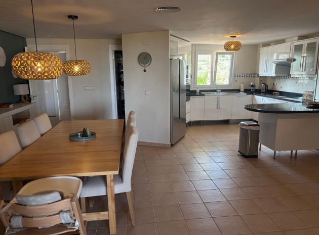 Resale - Apartment - Altaona Golf