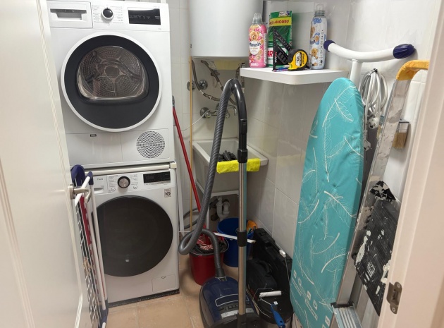 Resale - Apartment - Altaona Golf