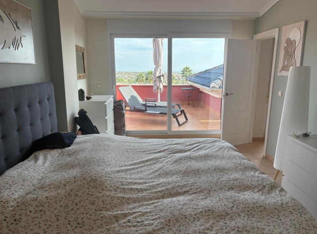 Resale - Apartment - Altaona Golf