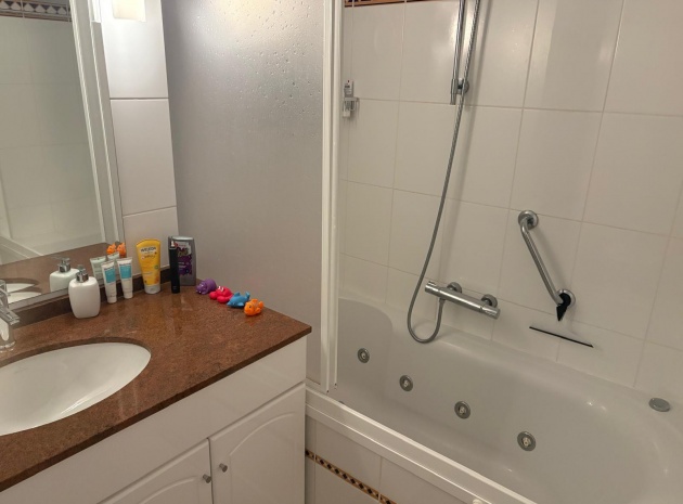 Resale - Apartment - Altaona Golf