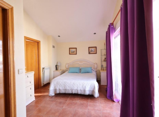 Resale - Villa - Playa Flamenca - beachside playa flamenca