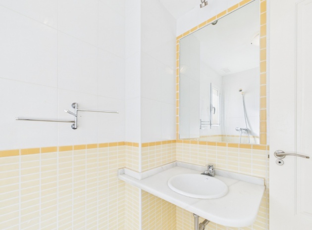 Wederverkoop - Appartement - San Cayetano