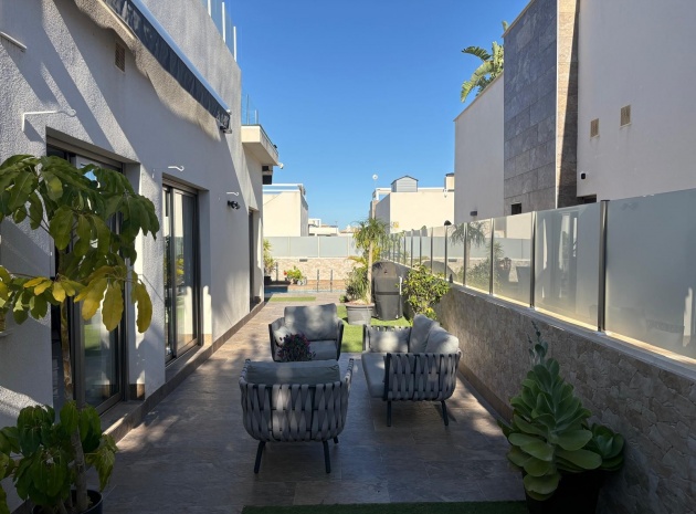 Wiederverkauf - Villa - Villamartin - PAU 26