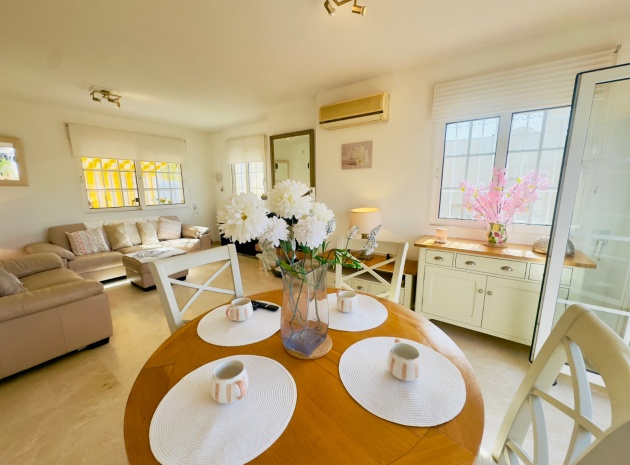 Resale - Villa - Playa Flamenca - La Rueda