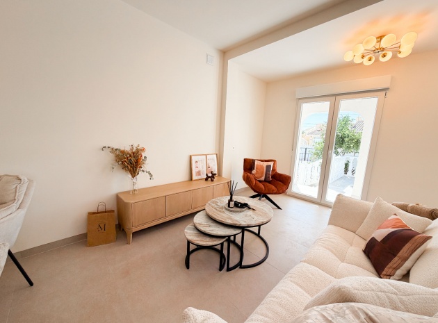 Resale - Villa - Playa Flamenca - Urb Horizonte