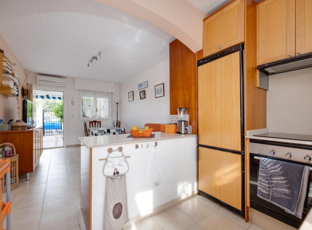 Resale - Townhouse - La Florida  - La Florida