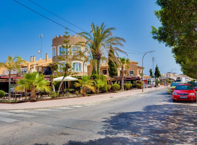 Resale - Townhouse - La Florida  - La Florida