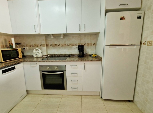 Resale - Apartment - Daya Nueva