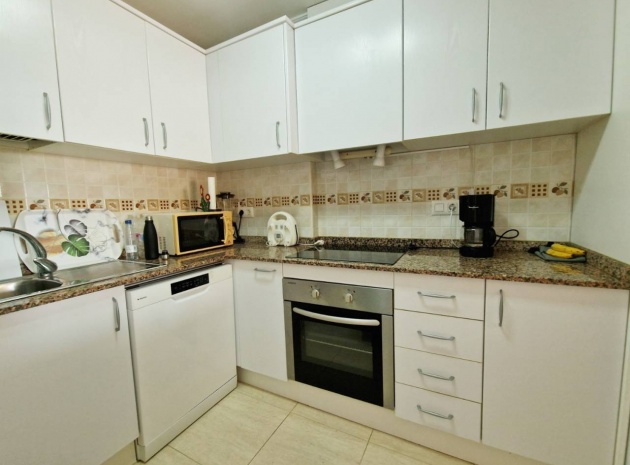 Resale - Apartment - Daya Nueva