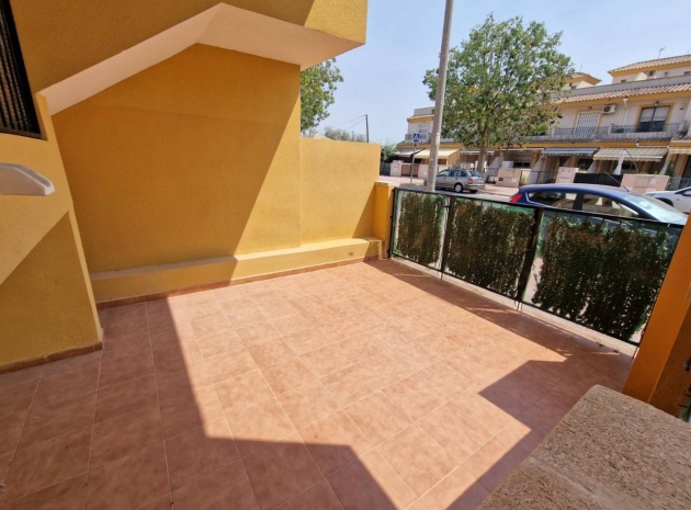 Resale - Apartment - Daya Nueva