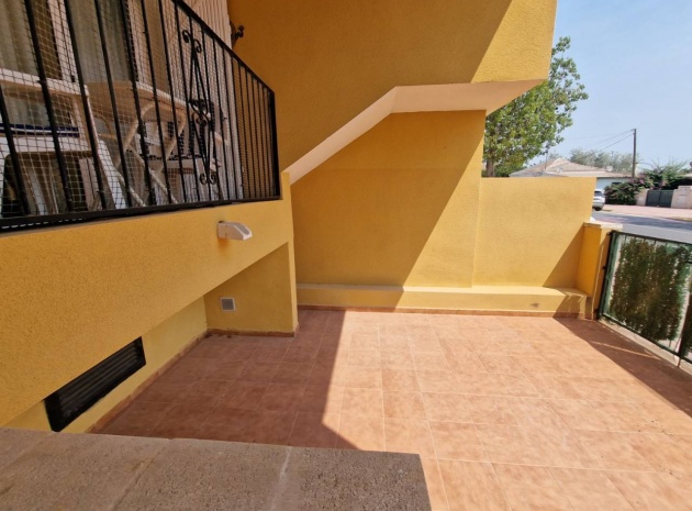 Resale - Apartment - Daya Nueva