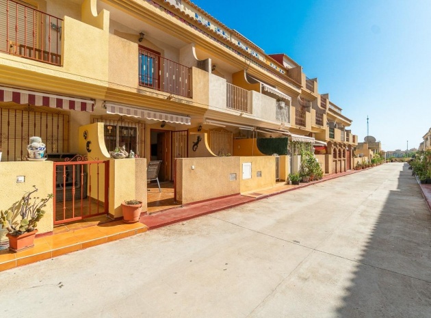 Resale - Townhouse - Playa Flamenca - amapolas