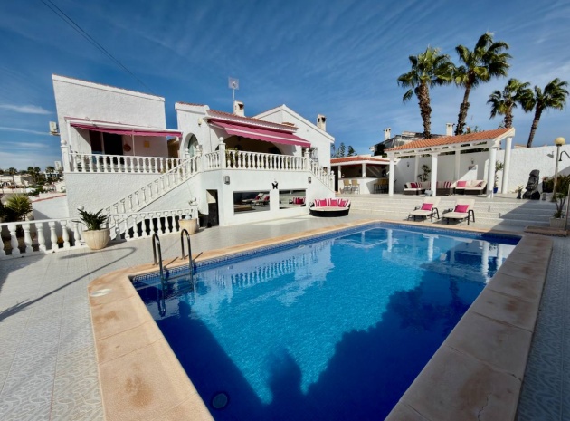 Återförsäljning - Villa - Ciudad Quesada