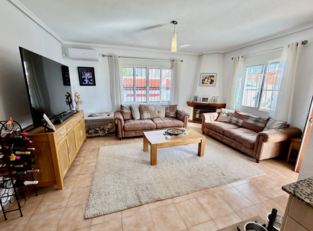 Återförsäljning - Villa - Ciudad Quesada