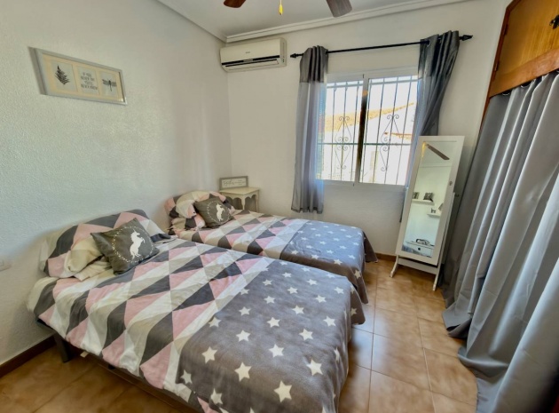 Återförsäljning - Villa - Ciudad Quesada