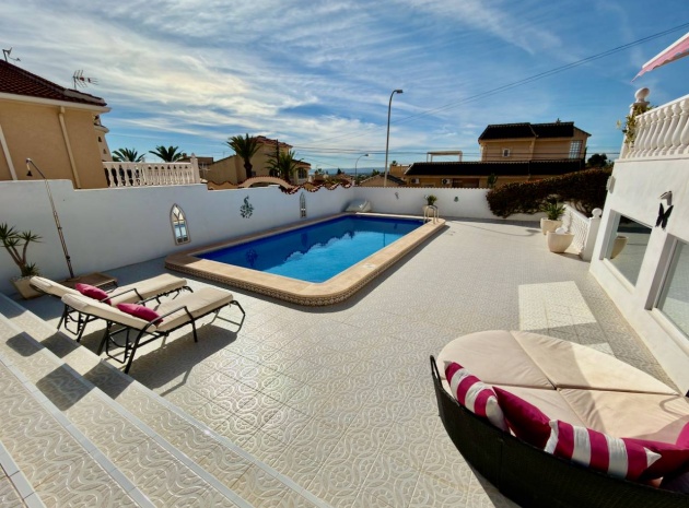 Återförsäljning - Villa - Ciudad Quesada