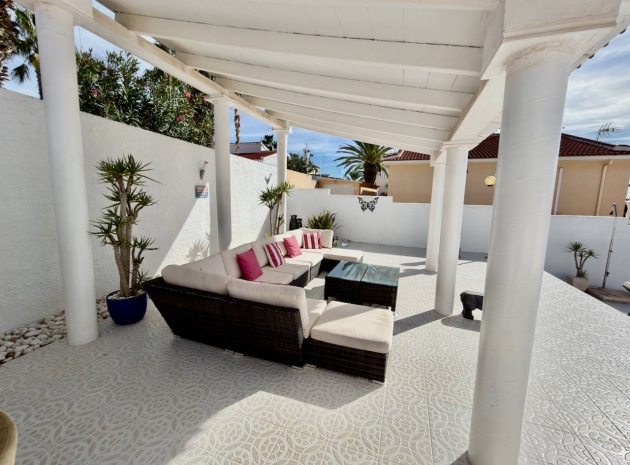 Återförsäljning - Villa - Ciudad Quesada