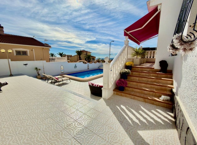 Återförsäljning - Villa - Ciudad Quesada