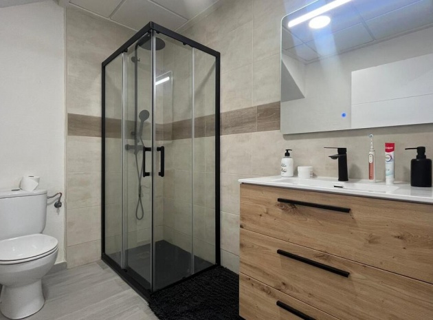 Återförsäljning - Radhus - Algorfa