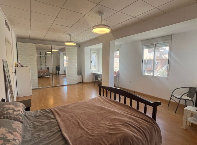 Återförsäljning - Radhus - Algorfa