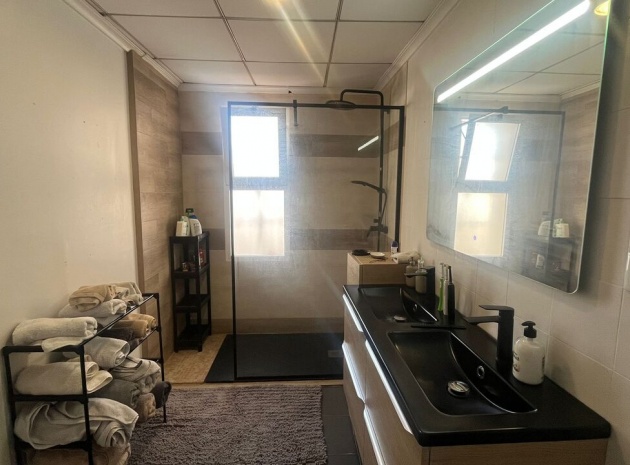 Återförsäljning - Radhus - Algorfa