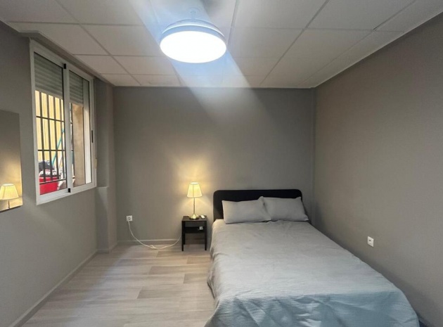 Återförsäljning - Radhus - Algorfa