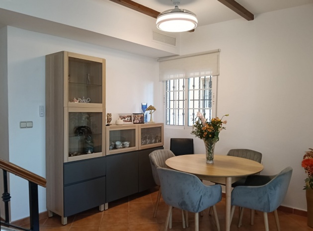 Återförsäljning - Villa - Los Montesinos - La Herada