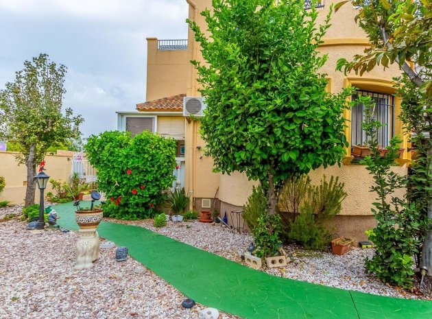 Wiederverkauf - Villa - Orihuela Costa - La Zenia- Orihuela costa