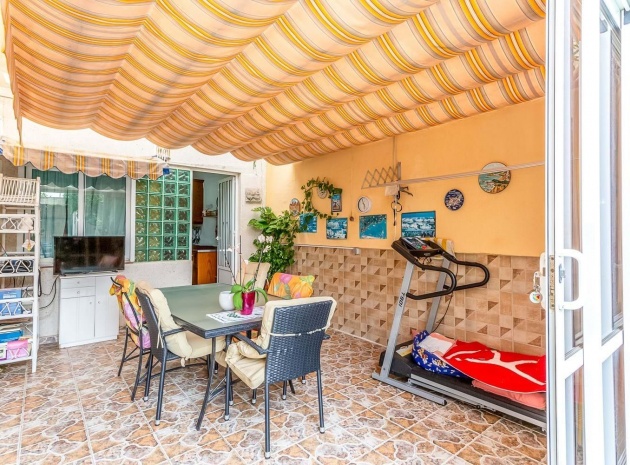 Wiederverkauf - Villa - Orihuela Costa - La Zenia- Orihuela costa