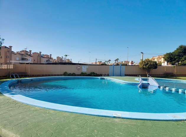 Wiederverkauf - Villa - Orihuela Costa - La Zenia- Orihuela costa