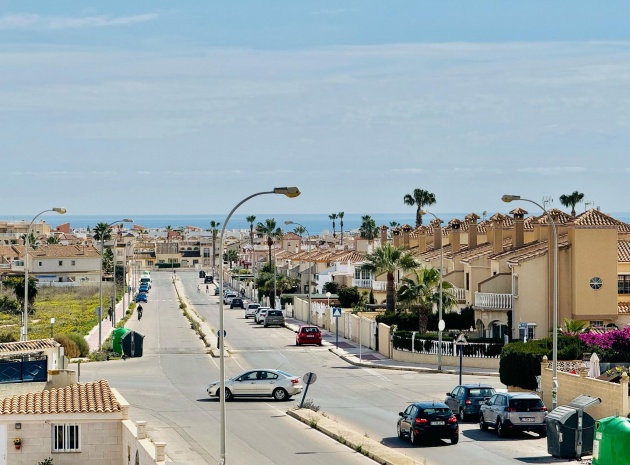 Wiederverkauf - Villa - Orihuela Costa - La Zenia- Orihuela costa