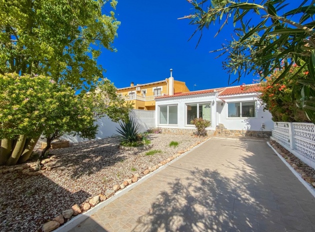Wiederverkauf - Villa - Torrevieja - Aguas Nuevas