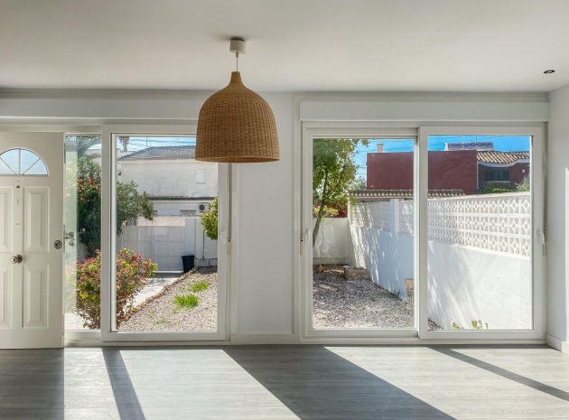 Wiederverkauf - Villa - Torrevieja - Aguas Nuevas