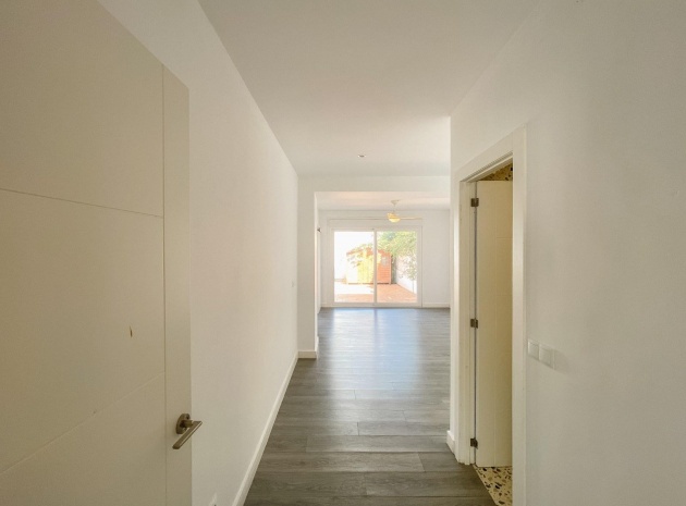 Wiederverkauf - Villa - Torrevieja - Aguas Nuevas