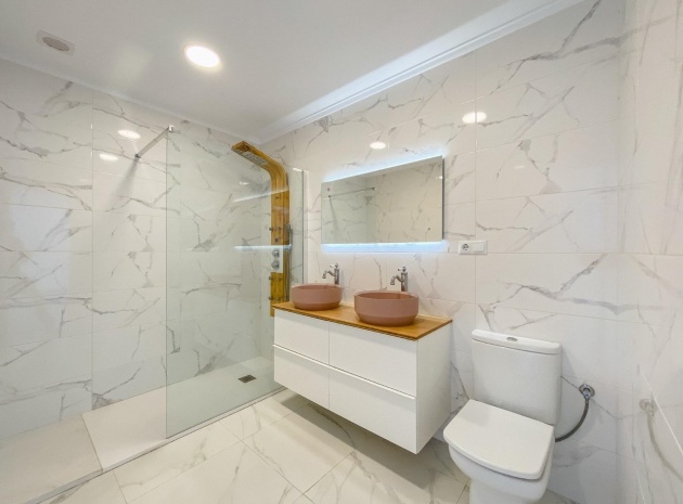 Wiederverkauf - Villa - Torrevieja - Aguas Nuevas