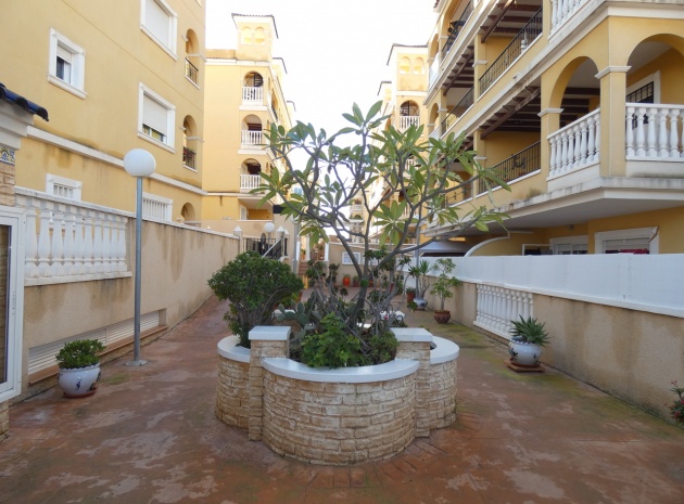 Resale - Apartment - Algorfa