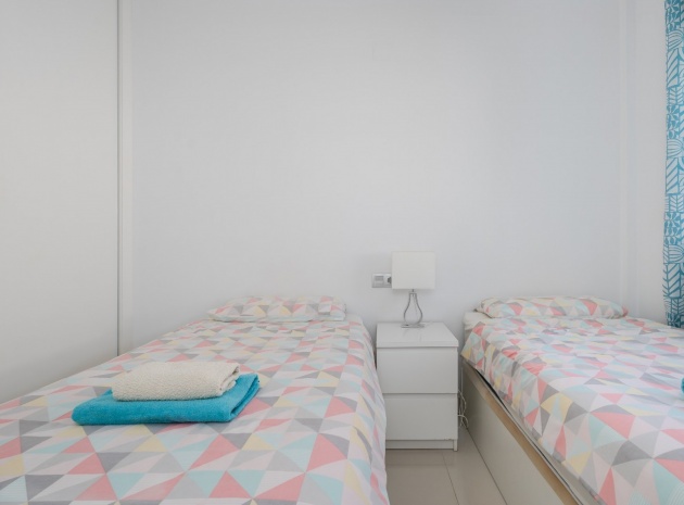 Återförsäljning - Lägenhet - Punta Prima - Marina Med