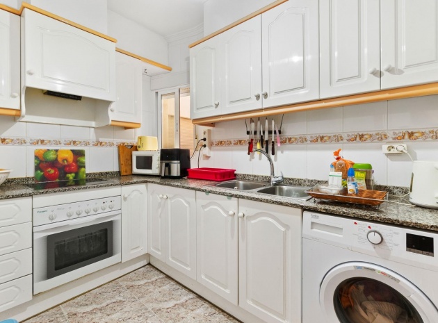 Resale - Apartment - Torrevieja - Beachside Torrevieja