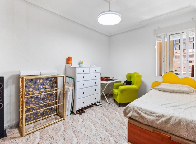 Resale - Apartment - Torrevieja - Beachside Torrevieja