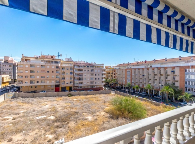 Resale - Apartment - Torrevieja - Beachside Torrevieja
