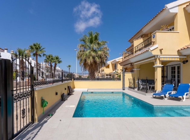 Resale - Townhouse - Villamartin - Los Dolses