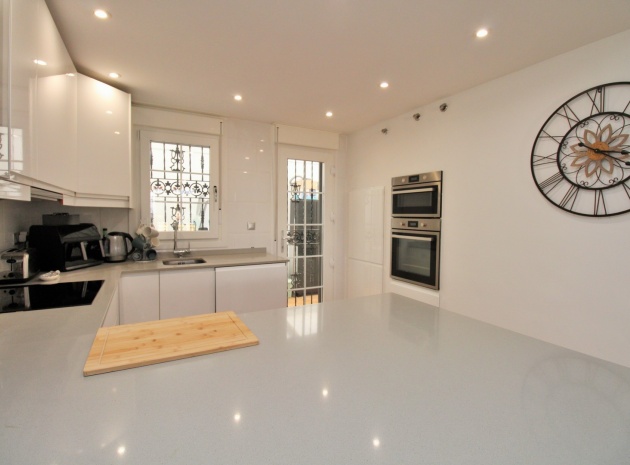 Resale - Townhouse - Villamartin - Los Dolses