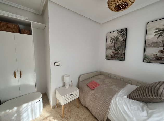 Återförsäljning - Villa - Punta Prima - serena