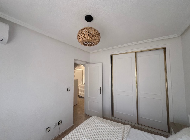 Återförsäljning - Villa - Punta Prima - serena