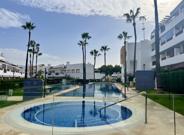 Resale - Apartment - Villamartin - La Fuente