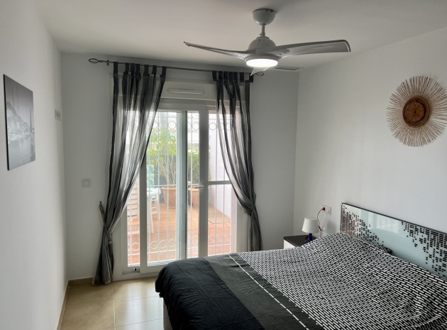 Resale - Apartment - Villamartin - La Fuente