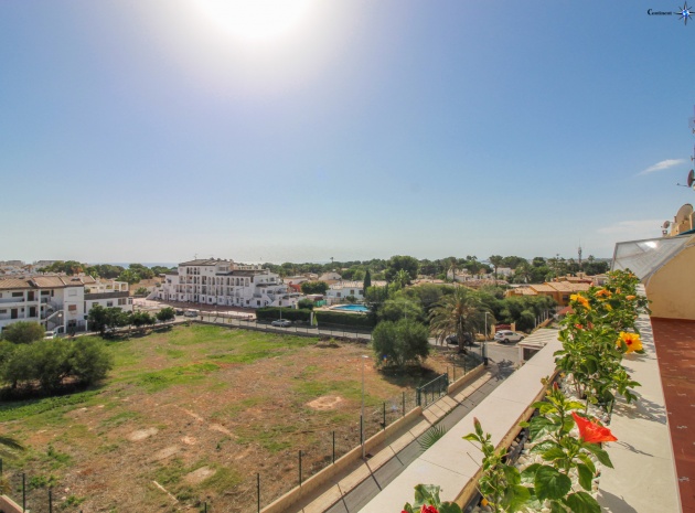 Resale - Apartment - Punta Prima - Beachside