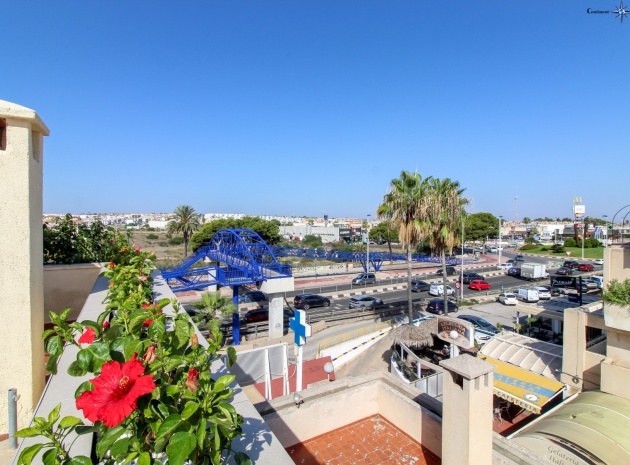 Resale - Apartment - Punta Prima - Beachside