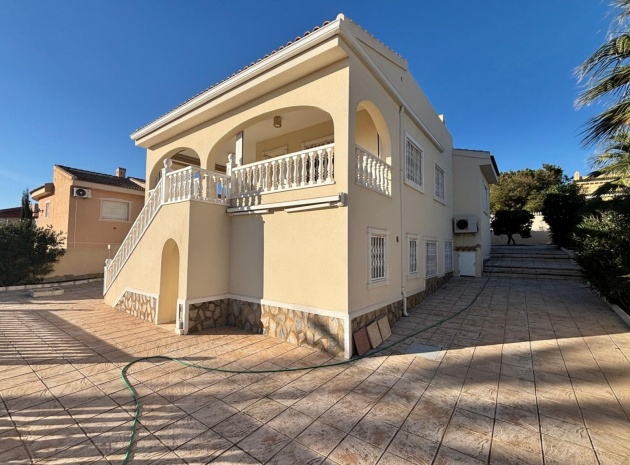 Resale - Villa - Ciudad Quesada - La Fiesta