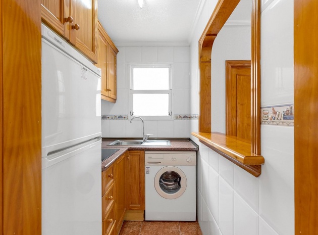 Återförsäljning - Lägenhet - Torrevieja - Beachside Torrevieja